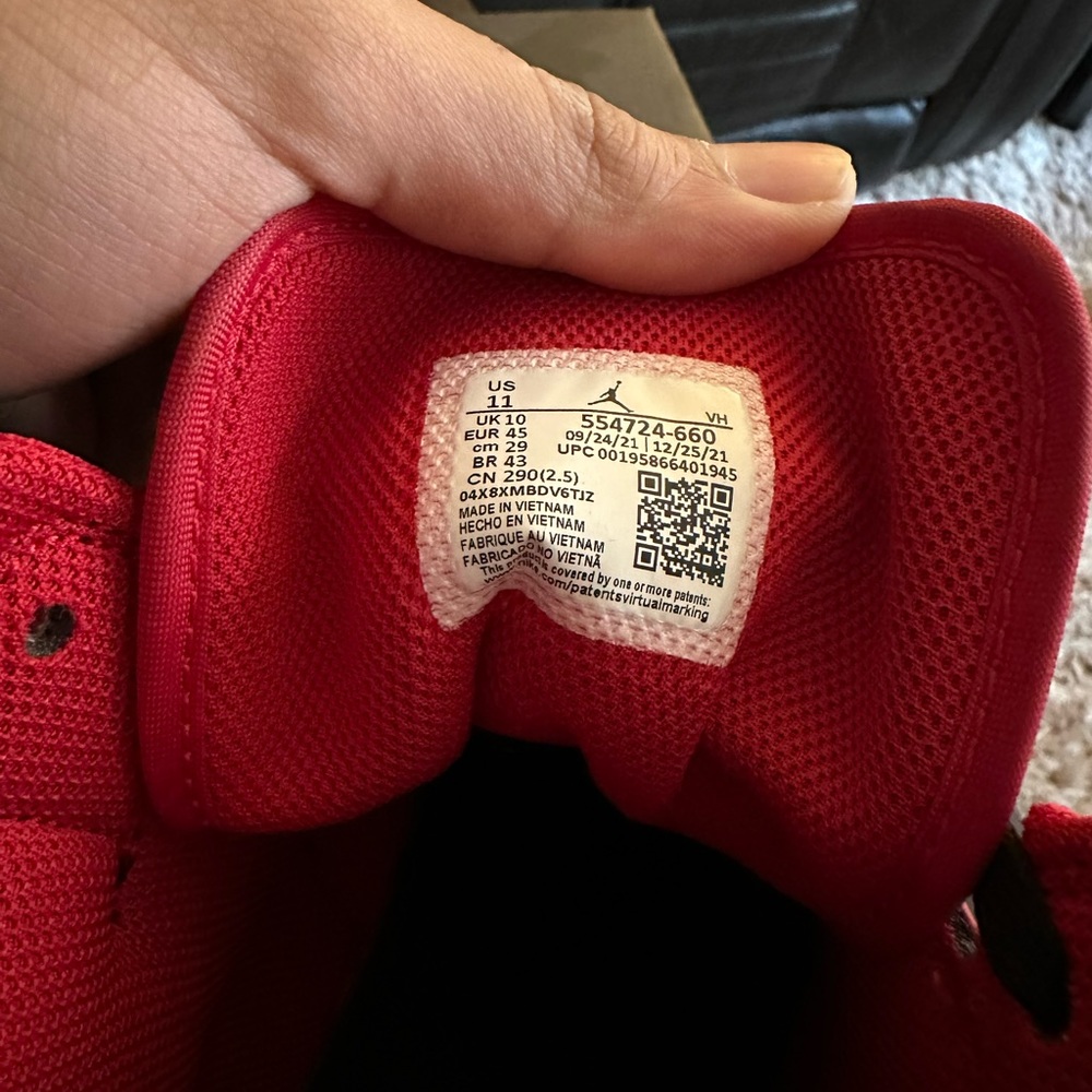 Jordan 1 Mid - Picture 8 of 8